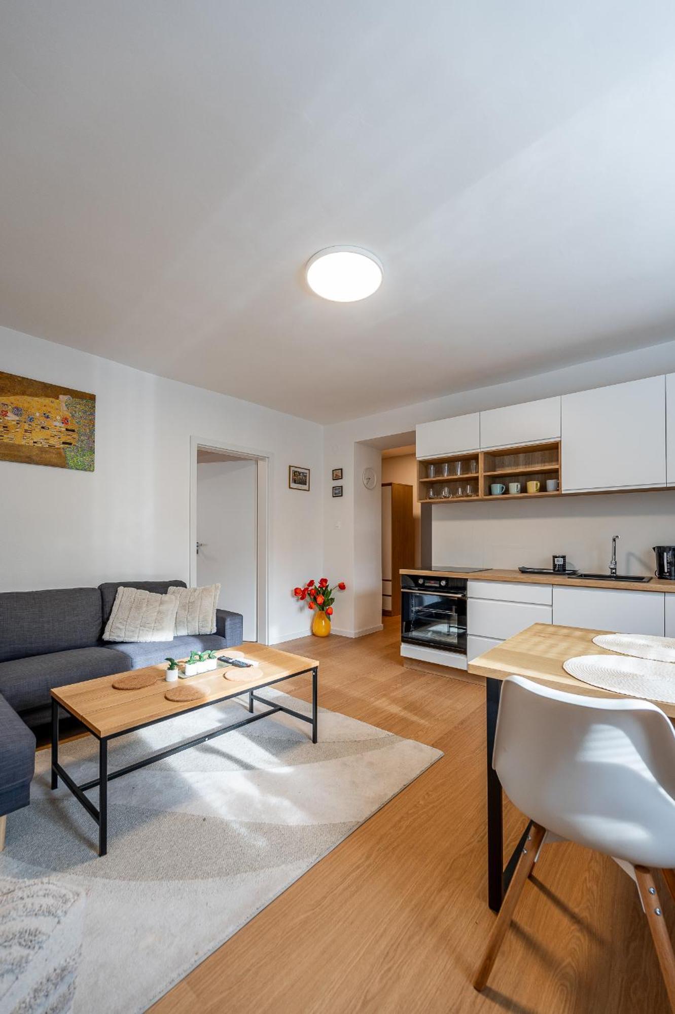 3 Room Private Flat Kosice City Center Fresh And New! Exteriör bild